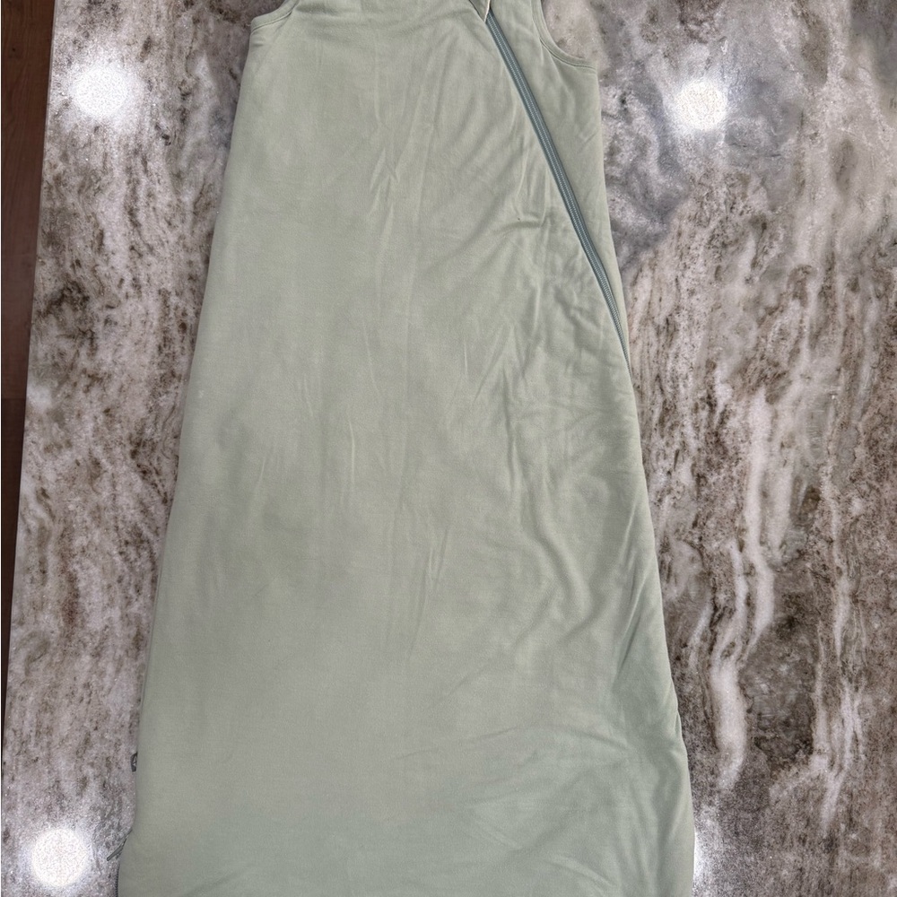 Kyte BABY Cream Green 2.5 Tog Quilted Sleeping Bag Size M